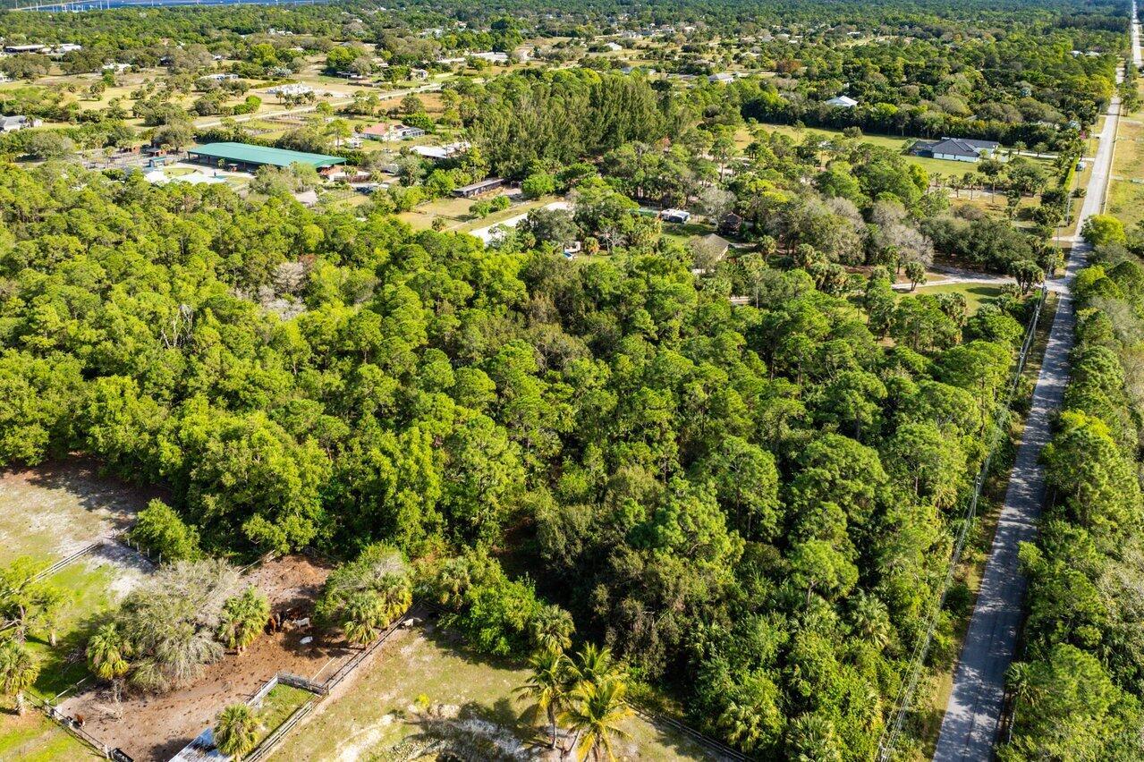 Xxxx W Sycamore Drive