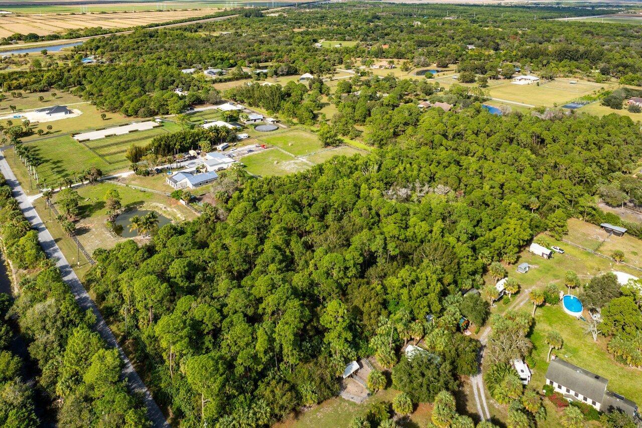 Xxxx W Sycamore Drive