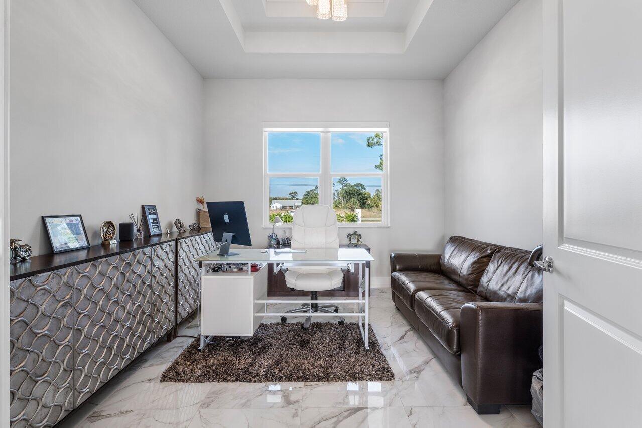 15200 Northlake Boulevard