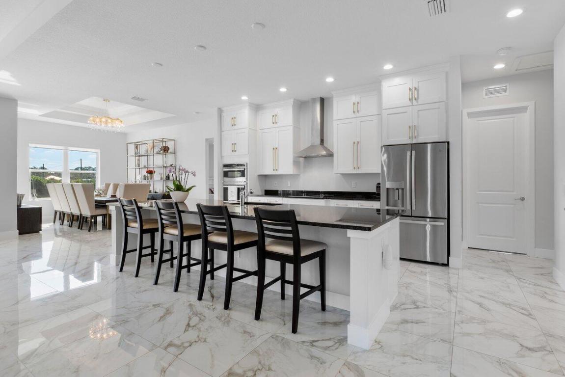 15200 Northlake Boulevard