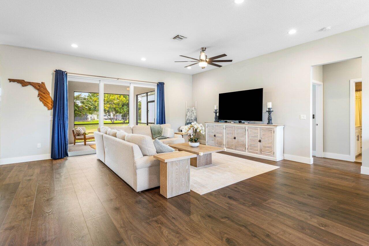 14570 85th Road N