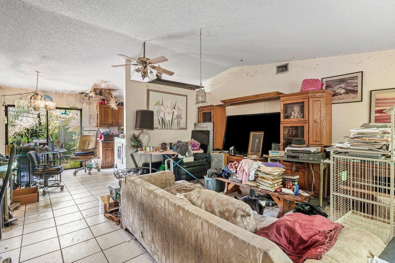 11224 60th Street N