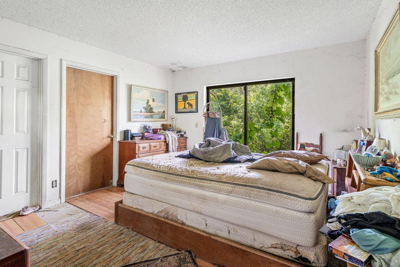 11224 60th Street N