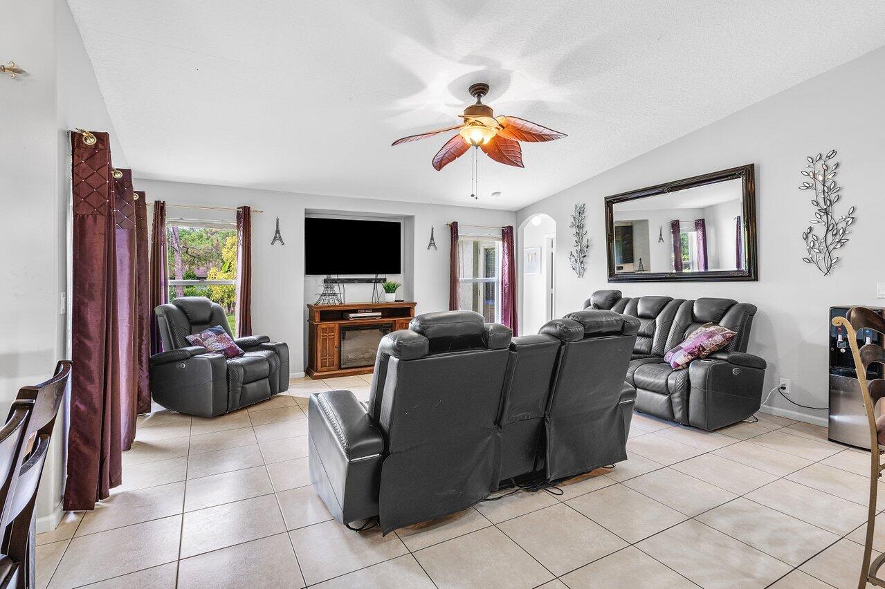16932 87th Lane N