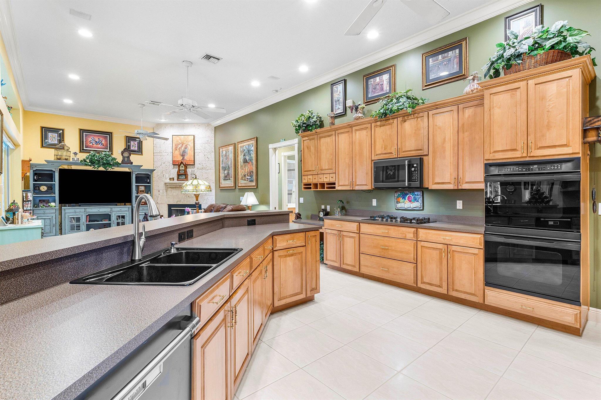 15625 Orange Boulevard