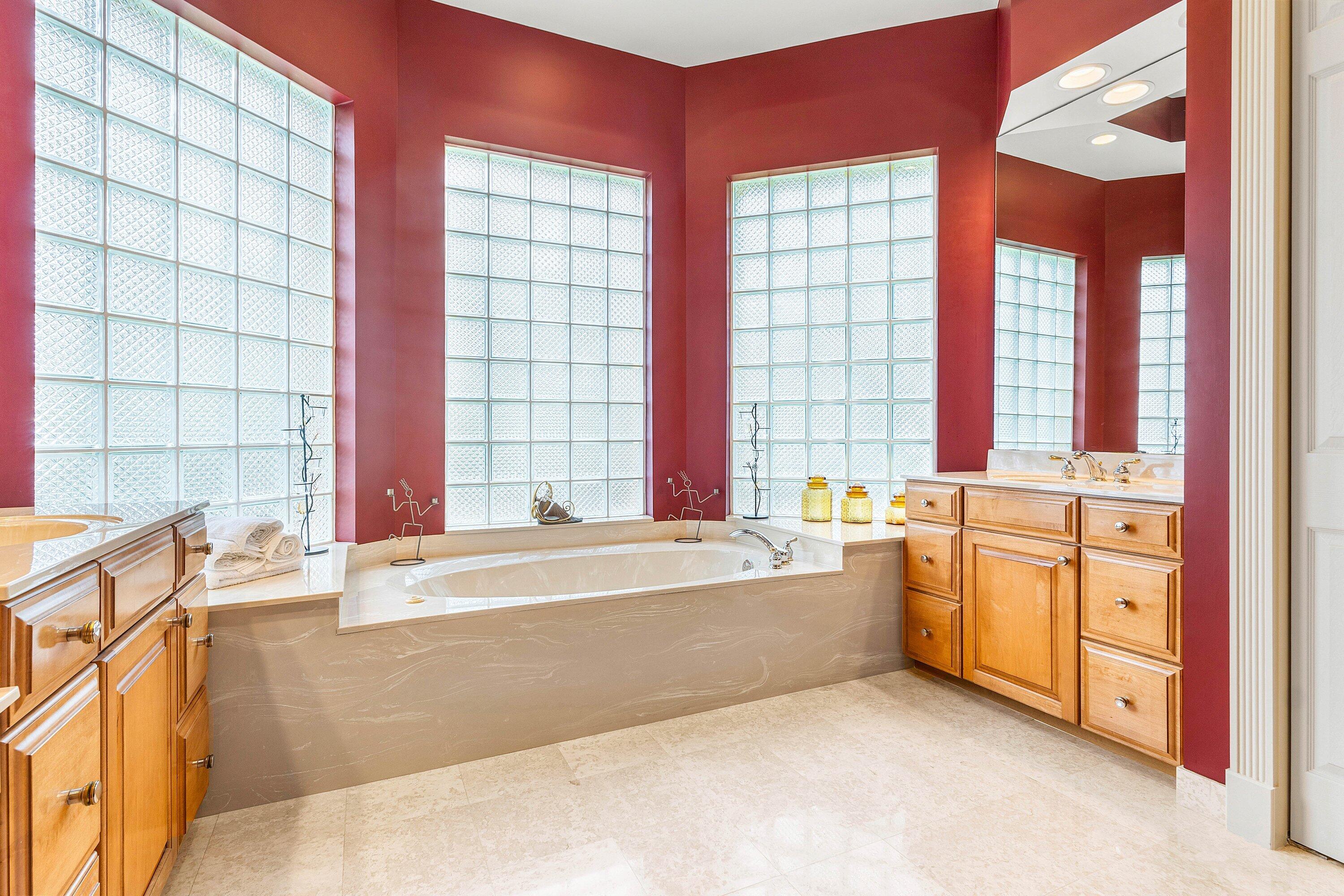 15625 Orange Boulevard