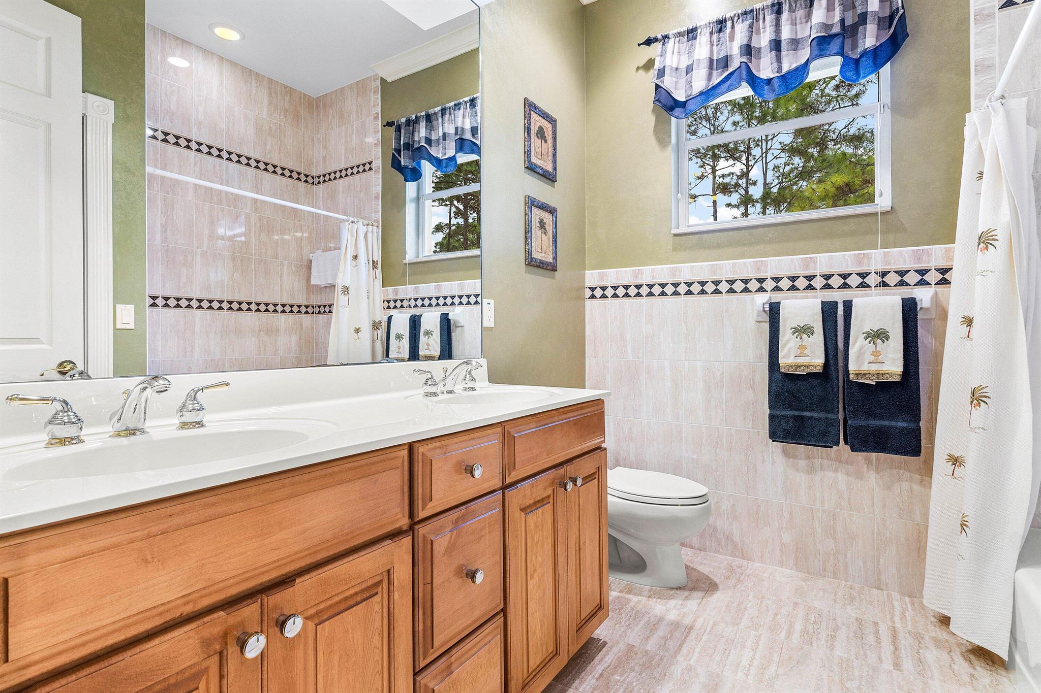 15625 Orange Boulevard