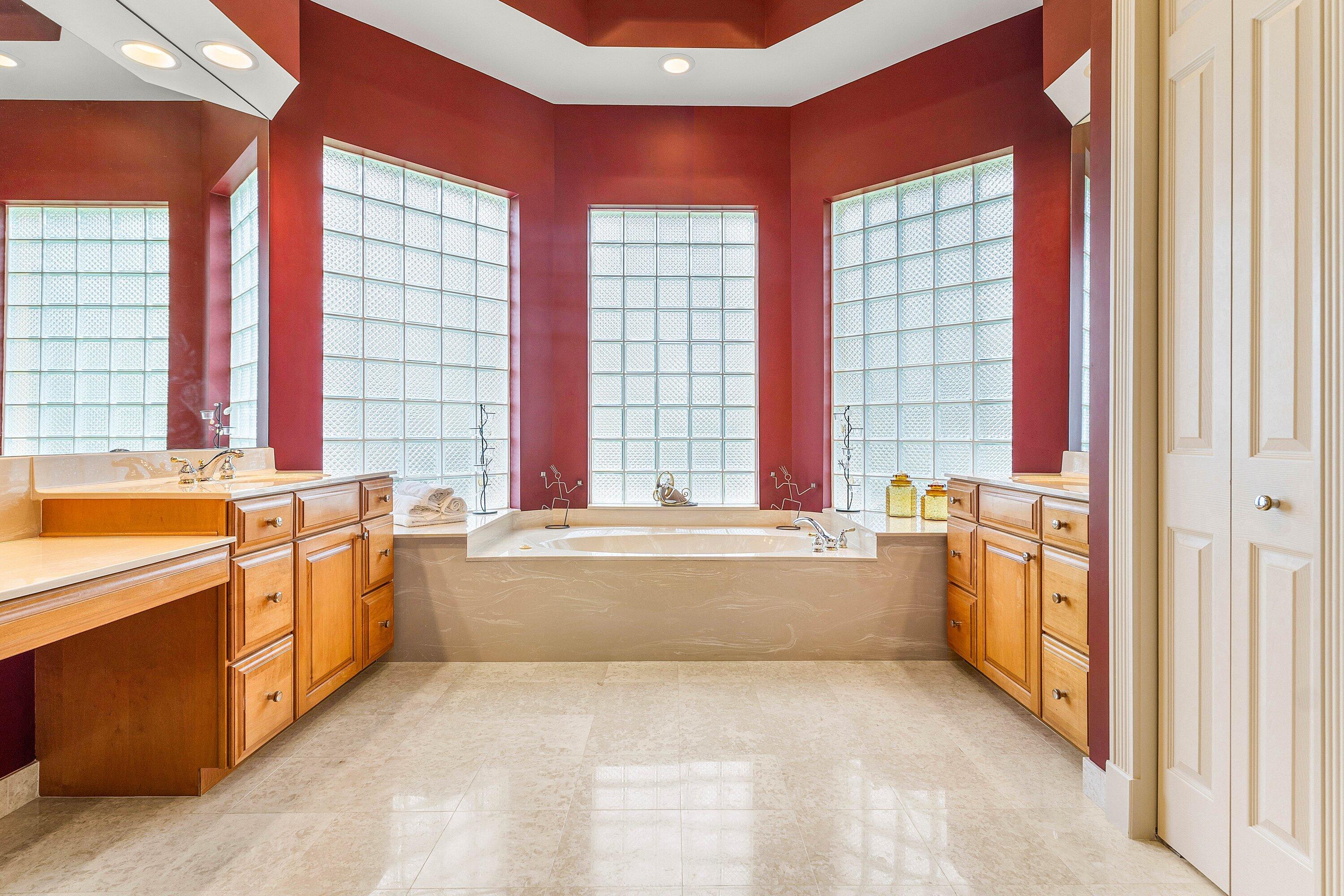 15625 Orange Boulevard