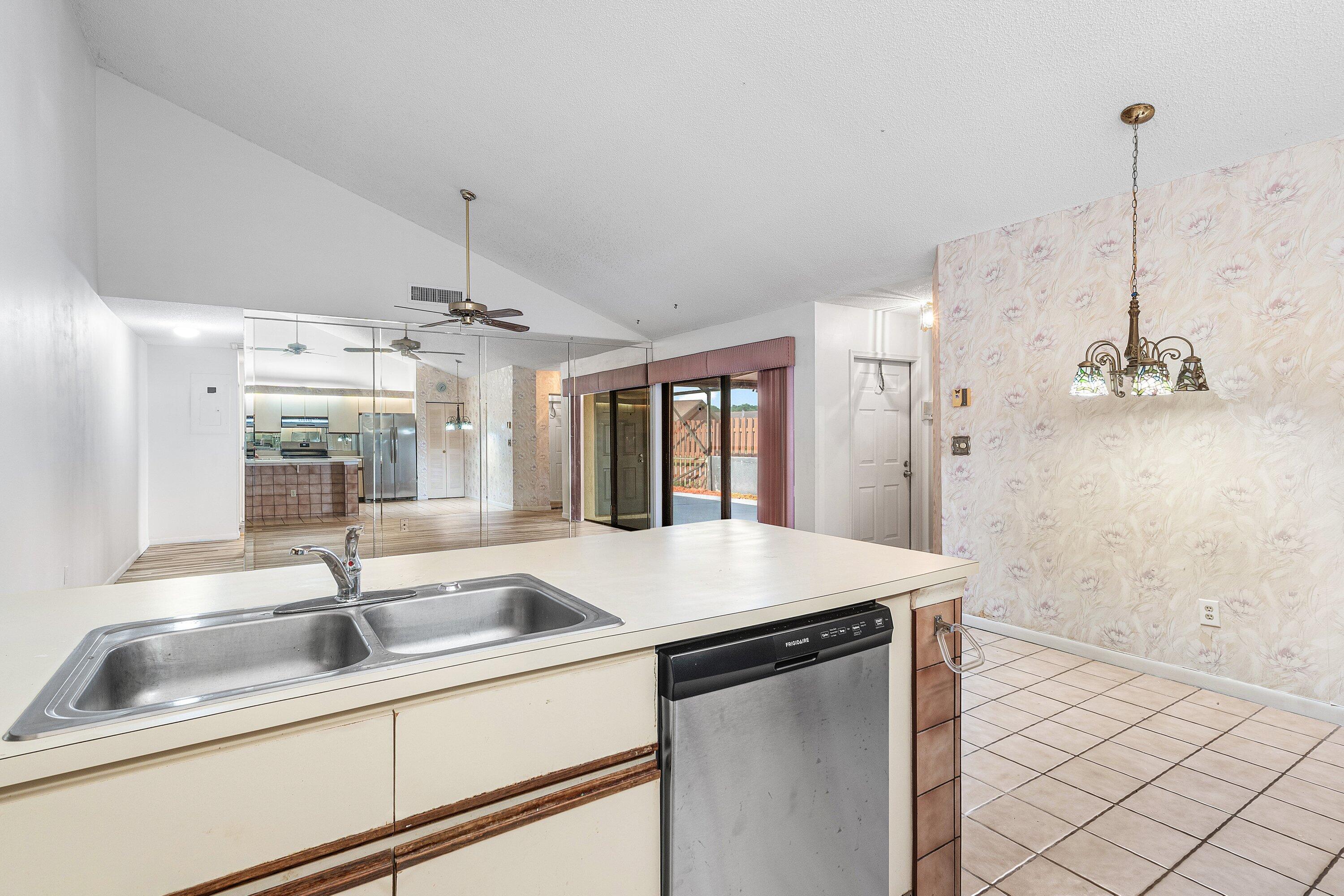 1160 Pitusa Court D