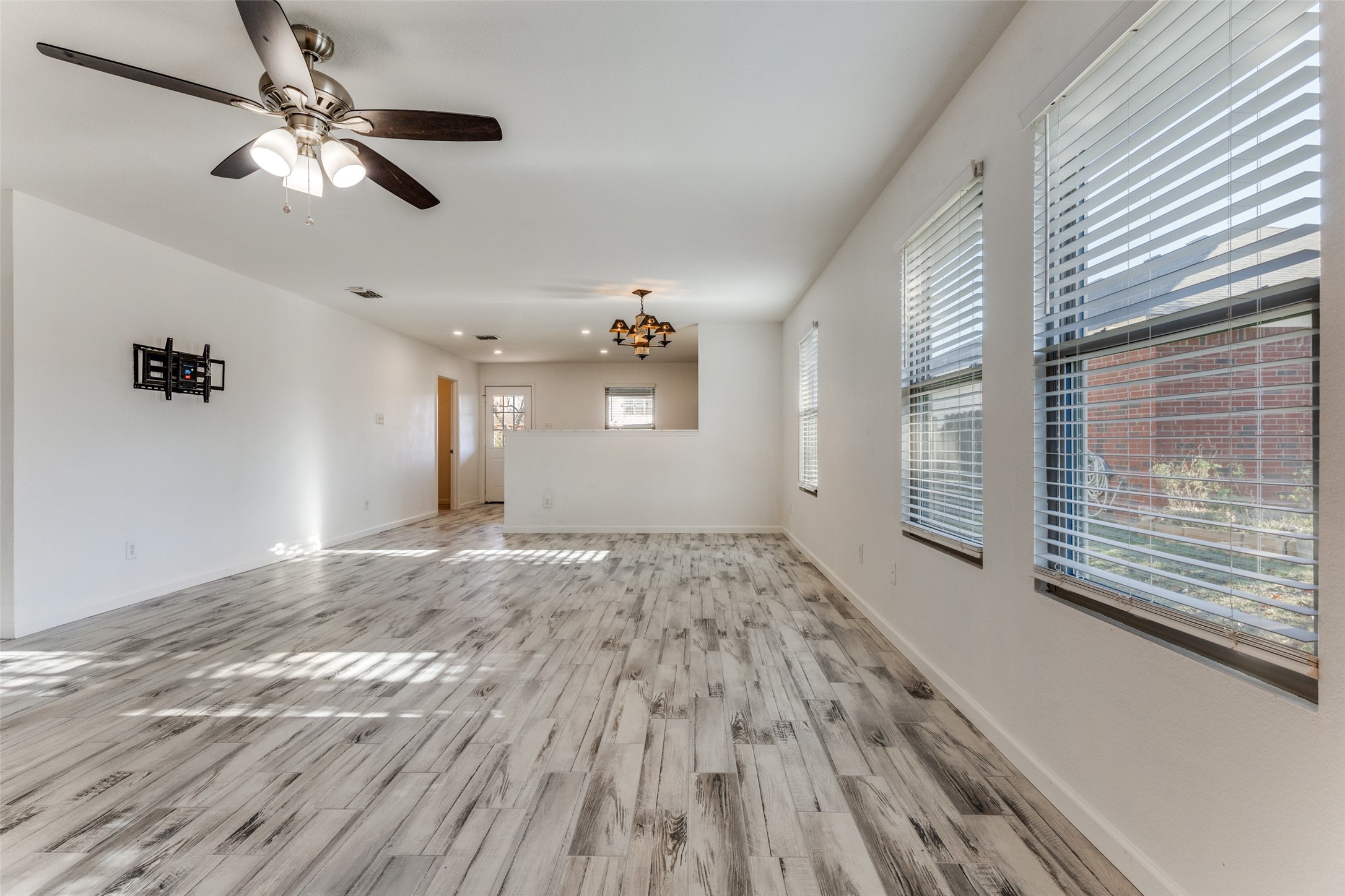 1112 Day Dream Drive