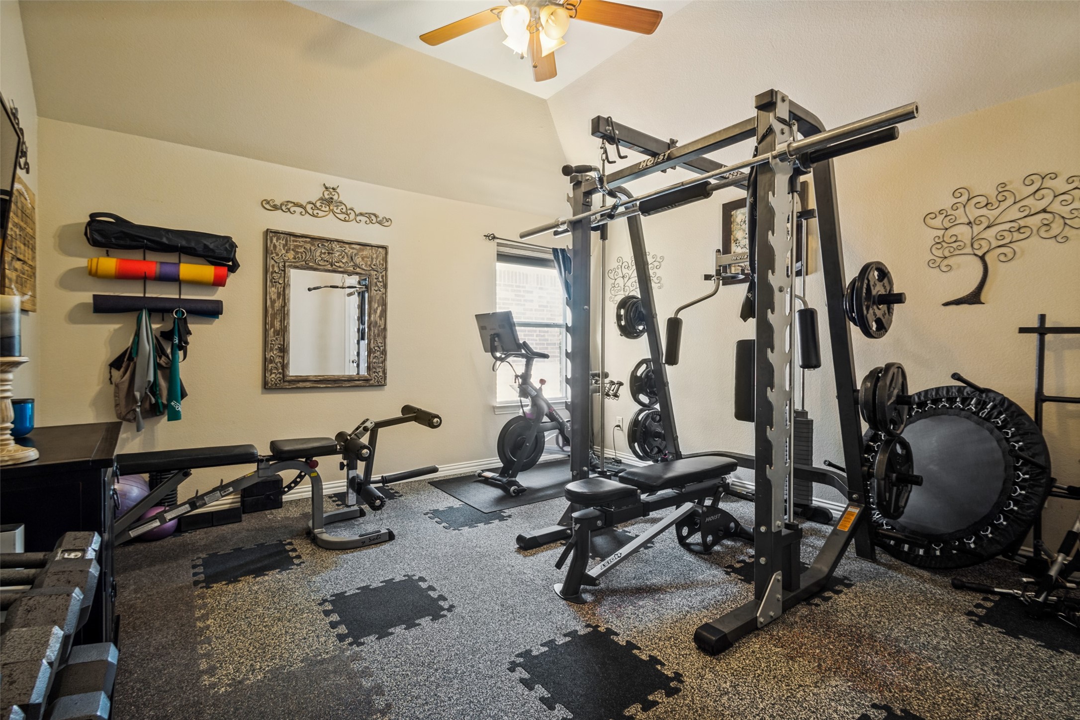 8704 Wyatt Circle