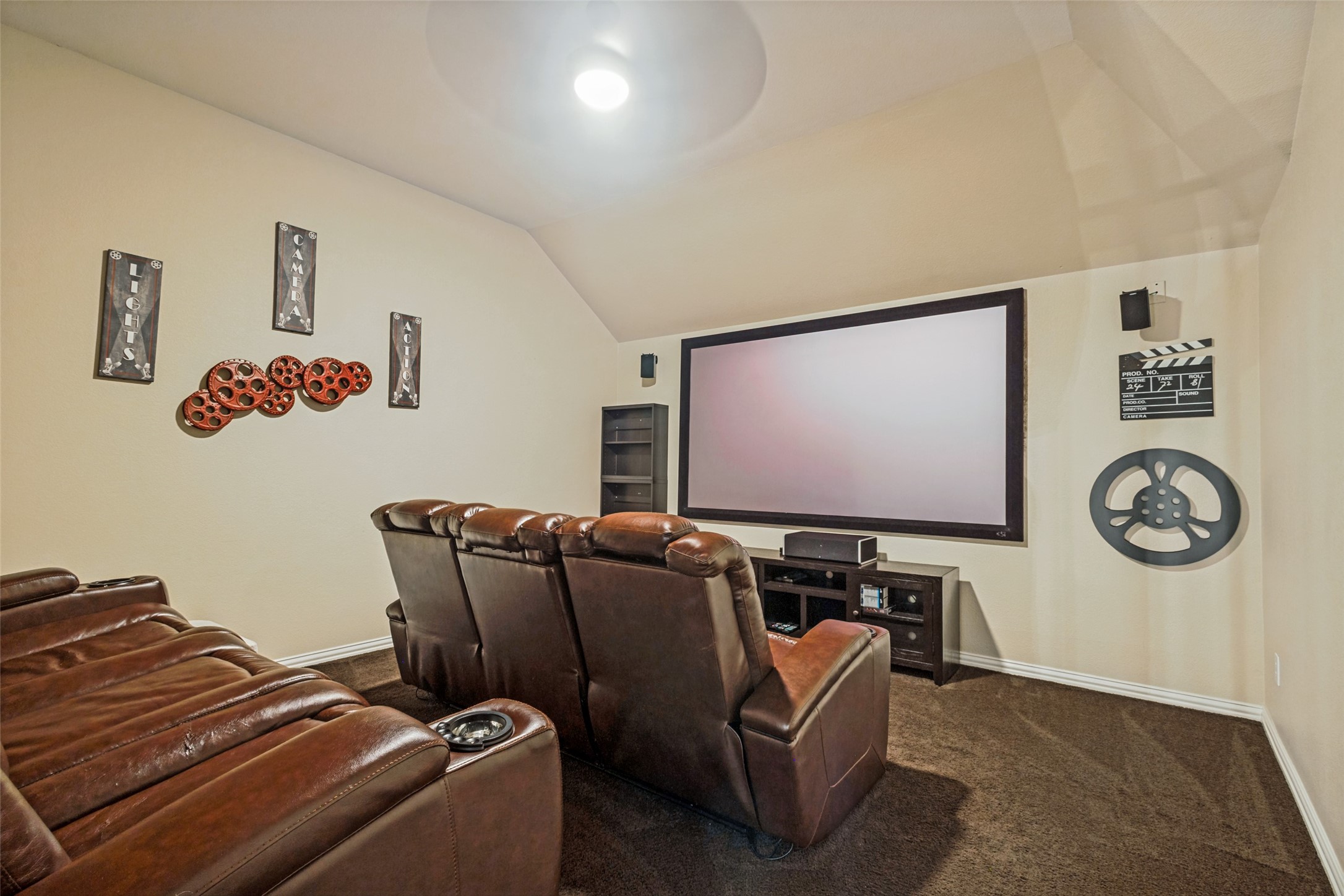 8704 Wyatt Circle