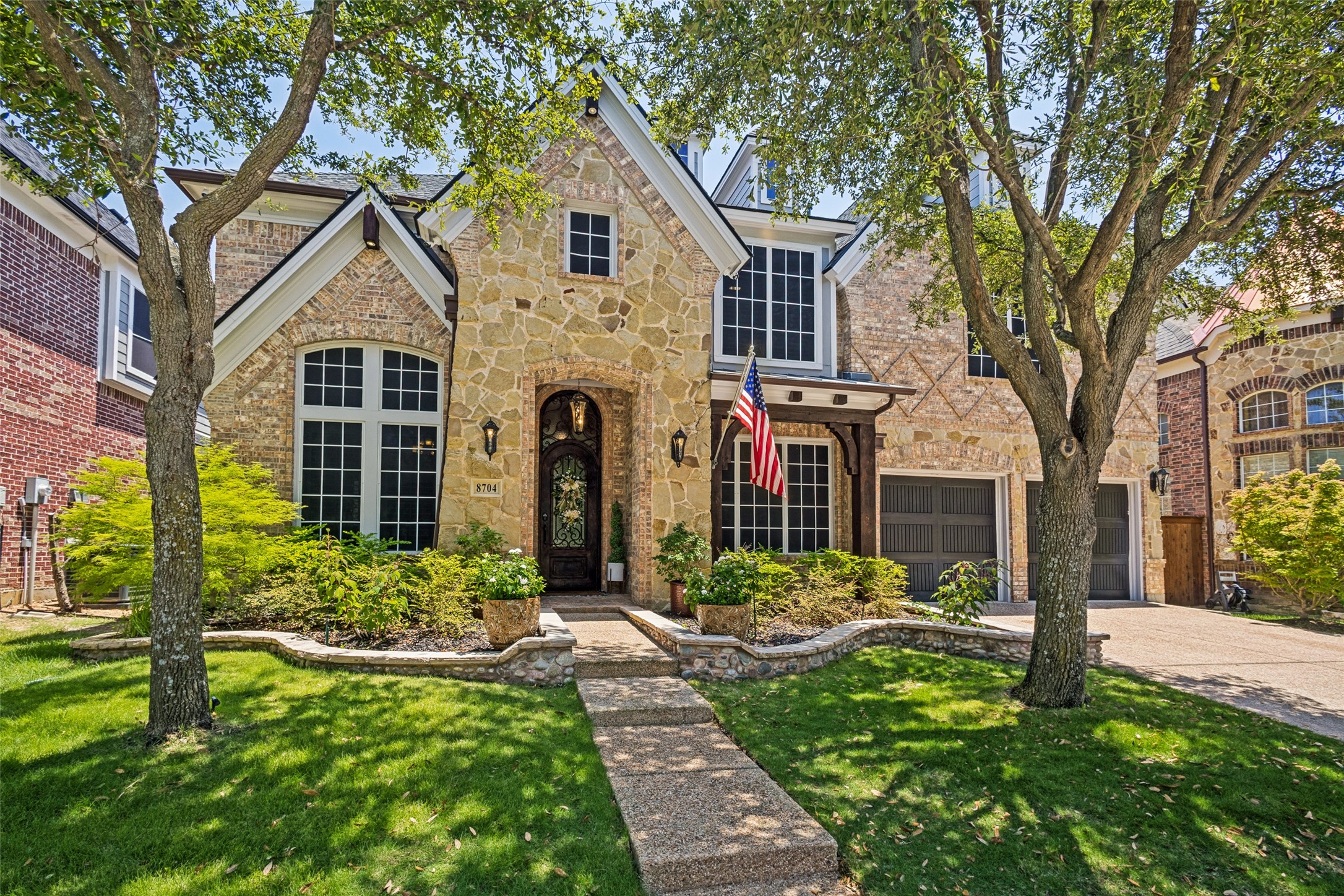 8704 Wyatt Circle