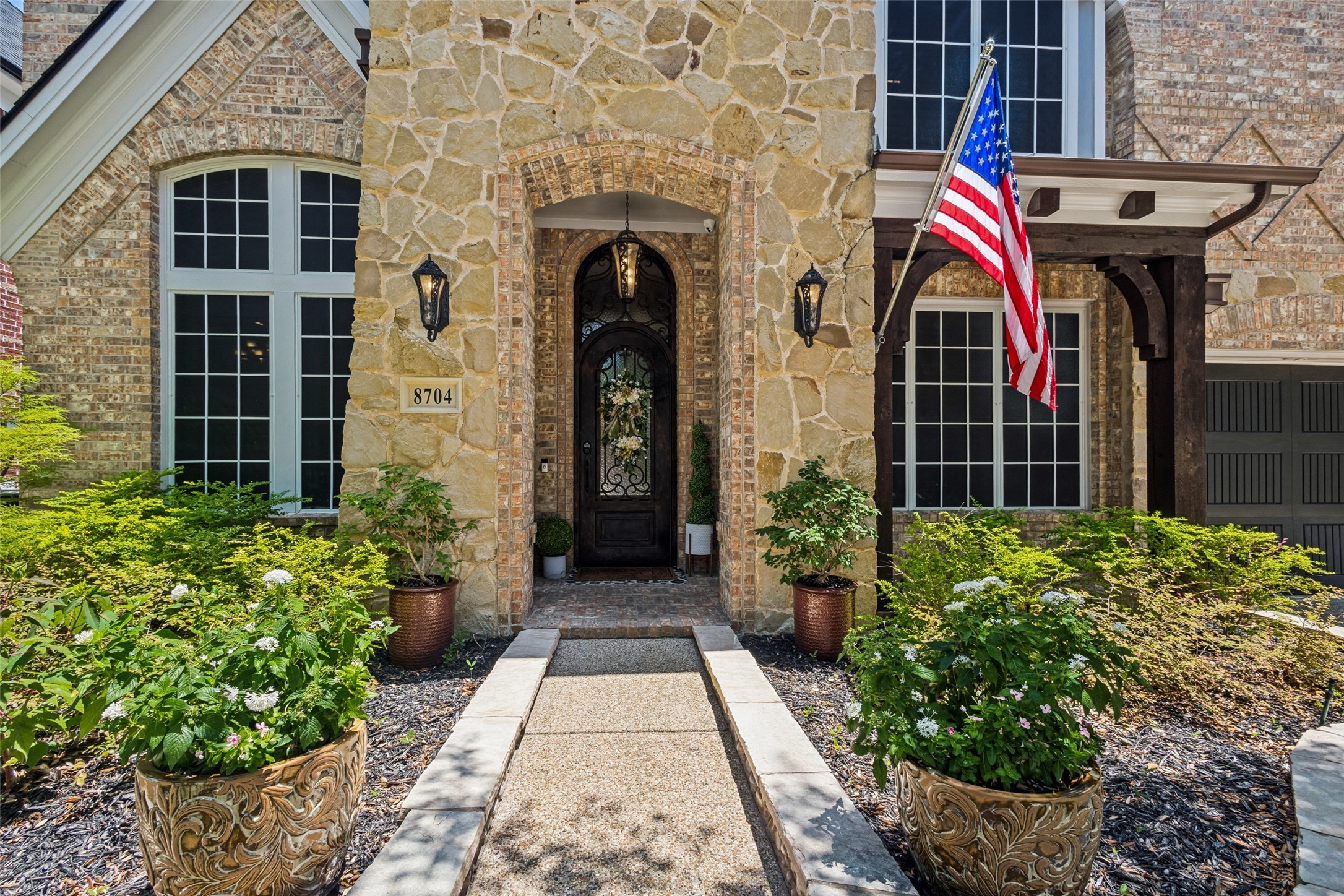 8704 Wyatt Circle