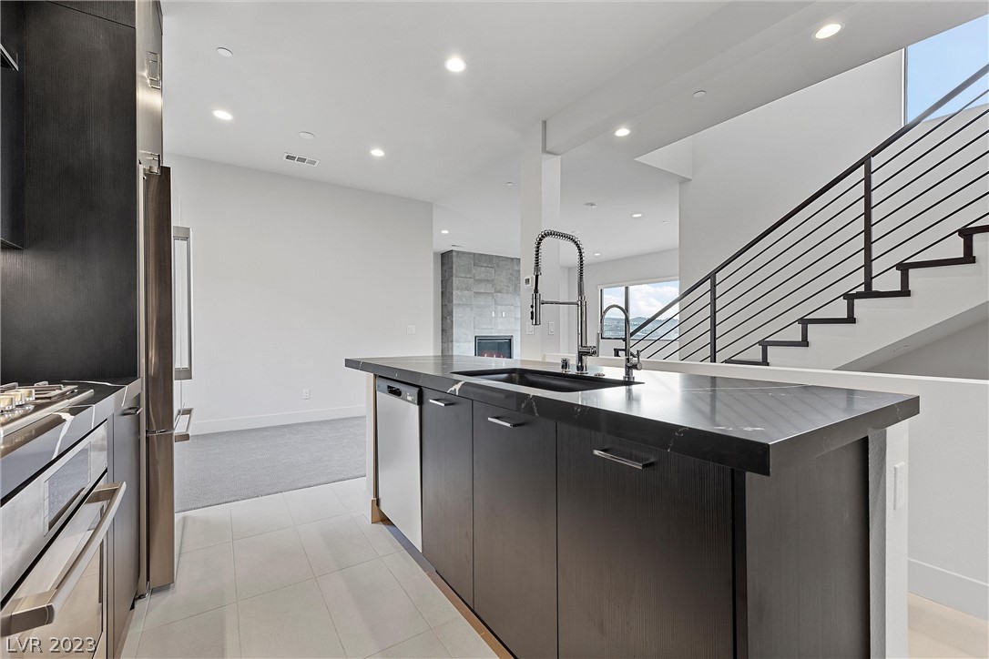 458 Tranquil Peak Court