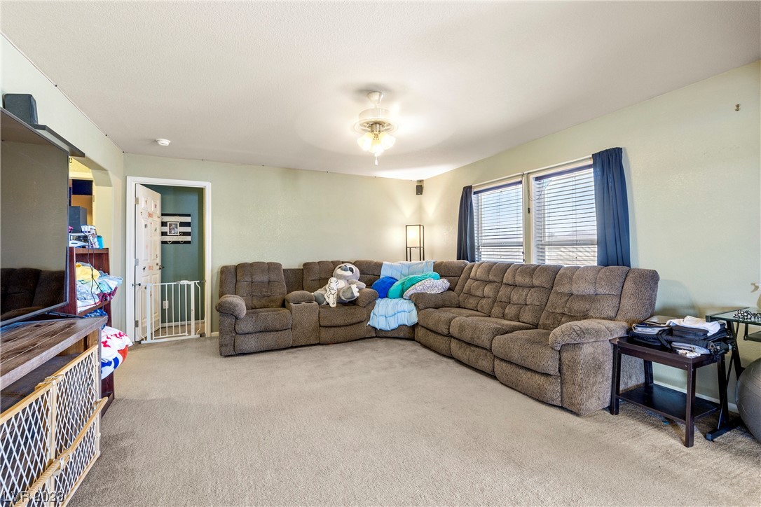 3230 West Donner