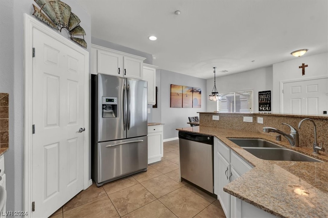 6044 Towboat Street 103