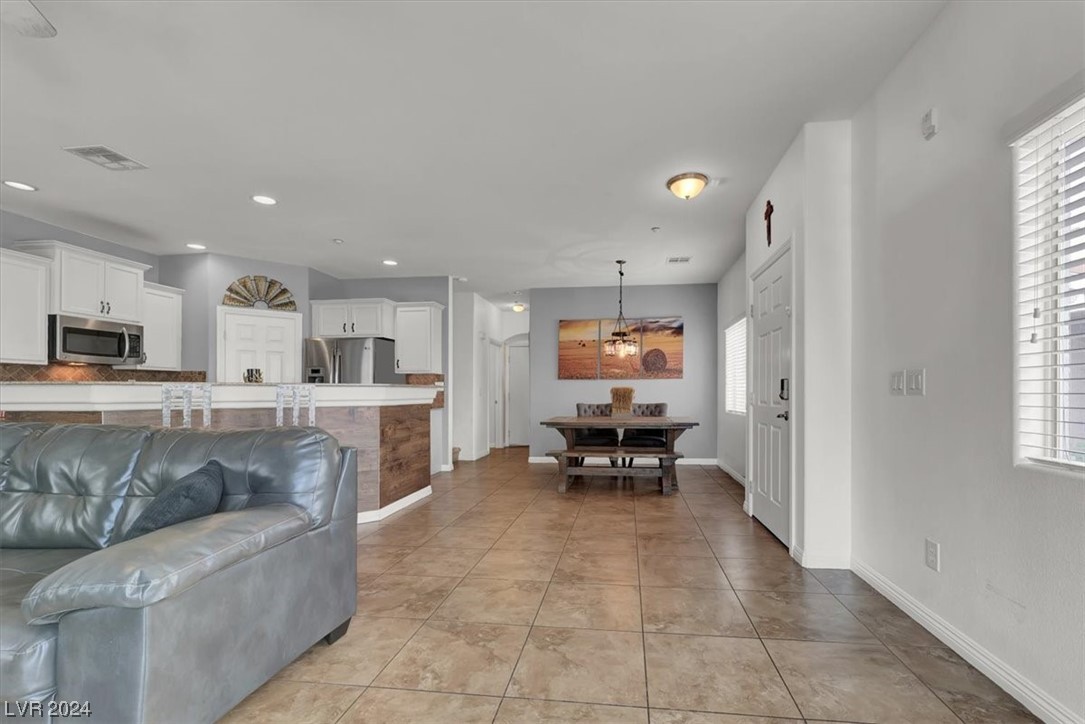 6044 Towboat Street 103