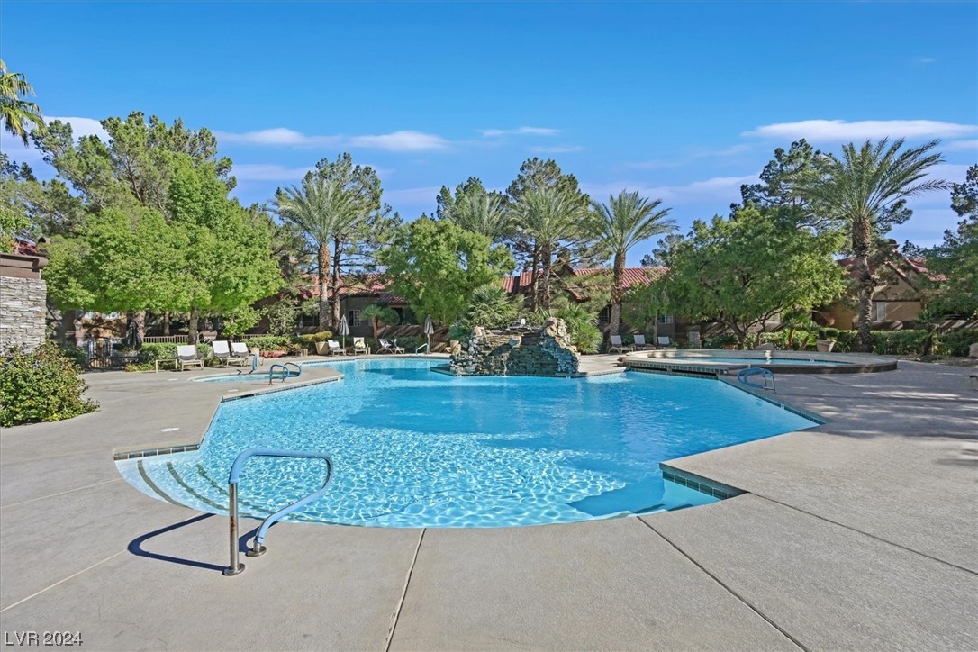 2200 South Fort Apache Road 2157