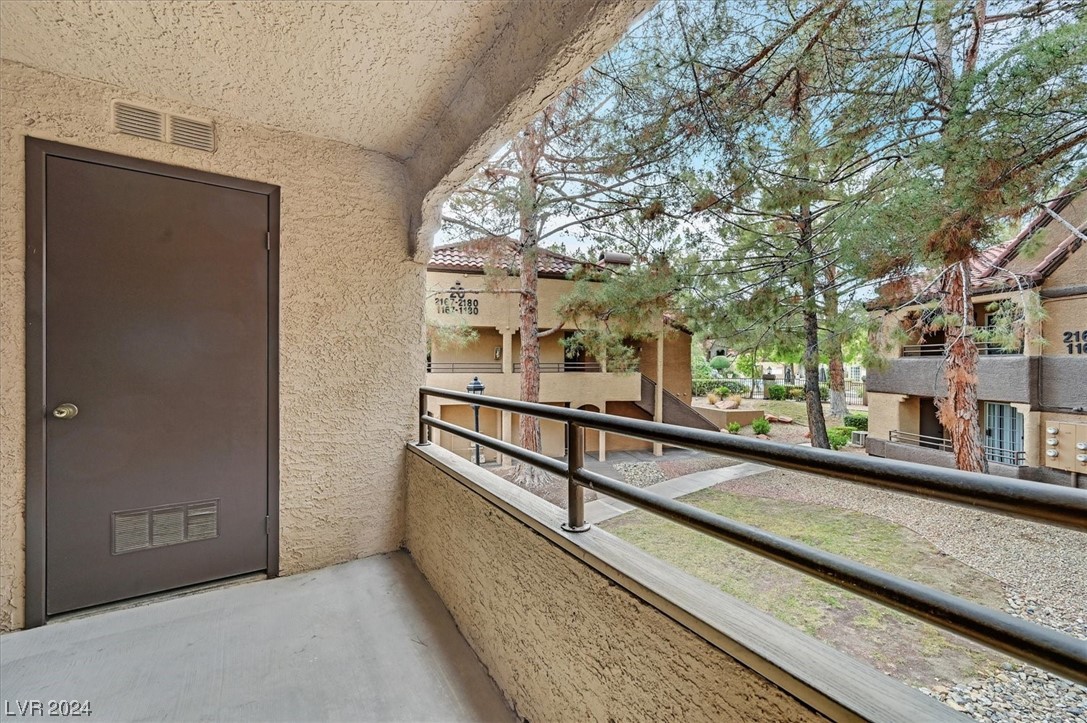 2200 South Fort Apache Road 2157