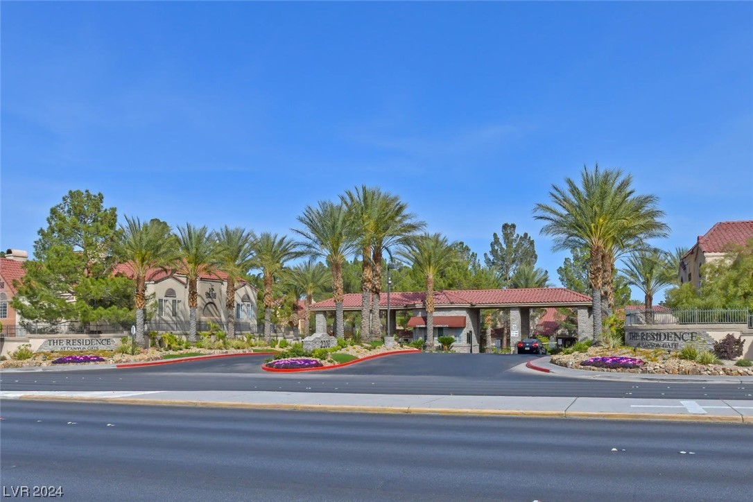 2200 South Fort Apache Road 2157