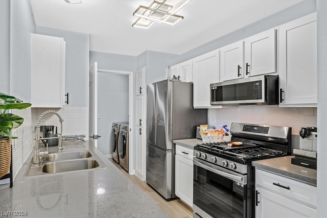 2200 South Fort Apache Road 2157