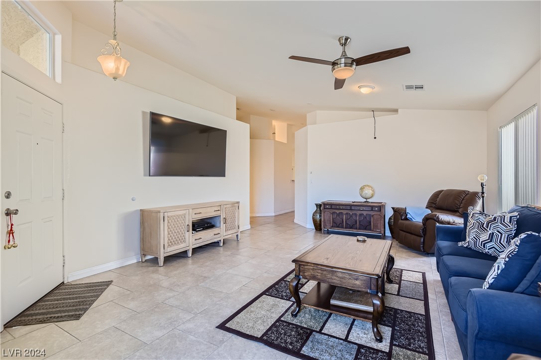 4513 Colonial Canyon Street