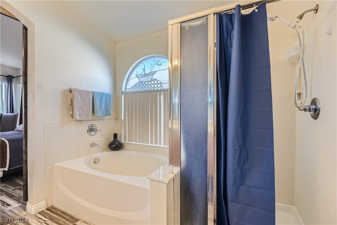 4513 Colonial Canyon Street