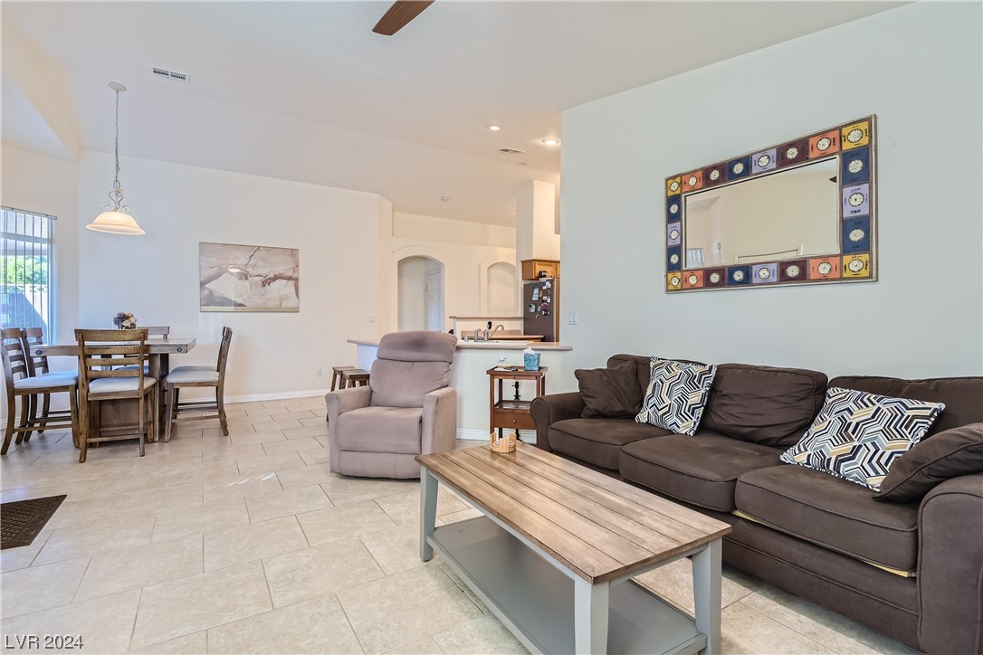 4513 Colonial Canyon Street