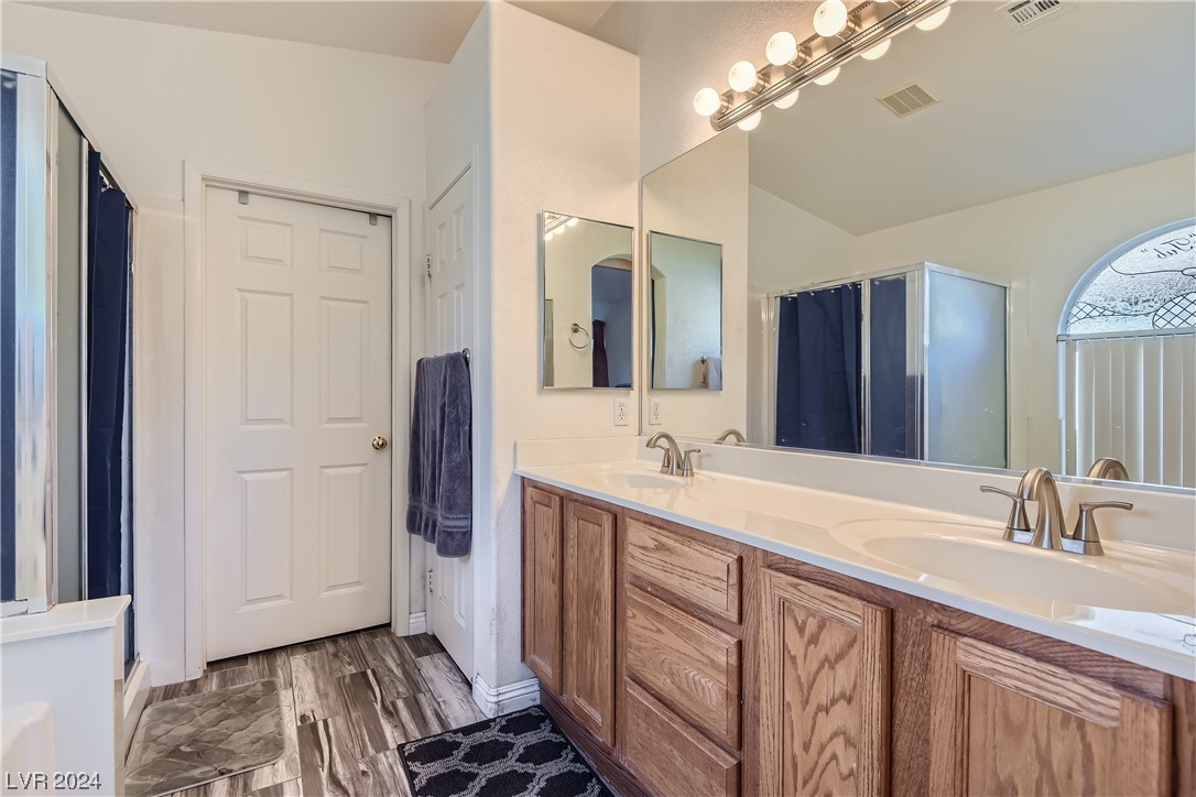 4513 Colonial Canyon Street