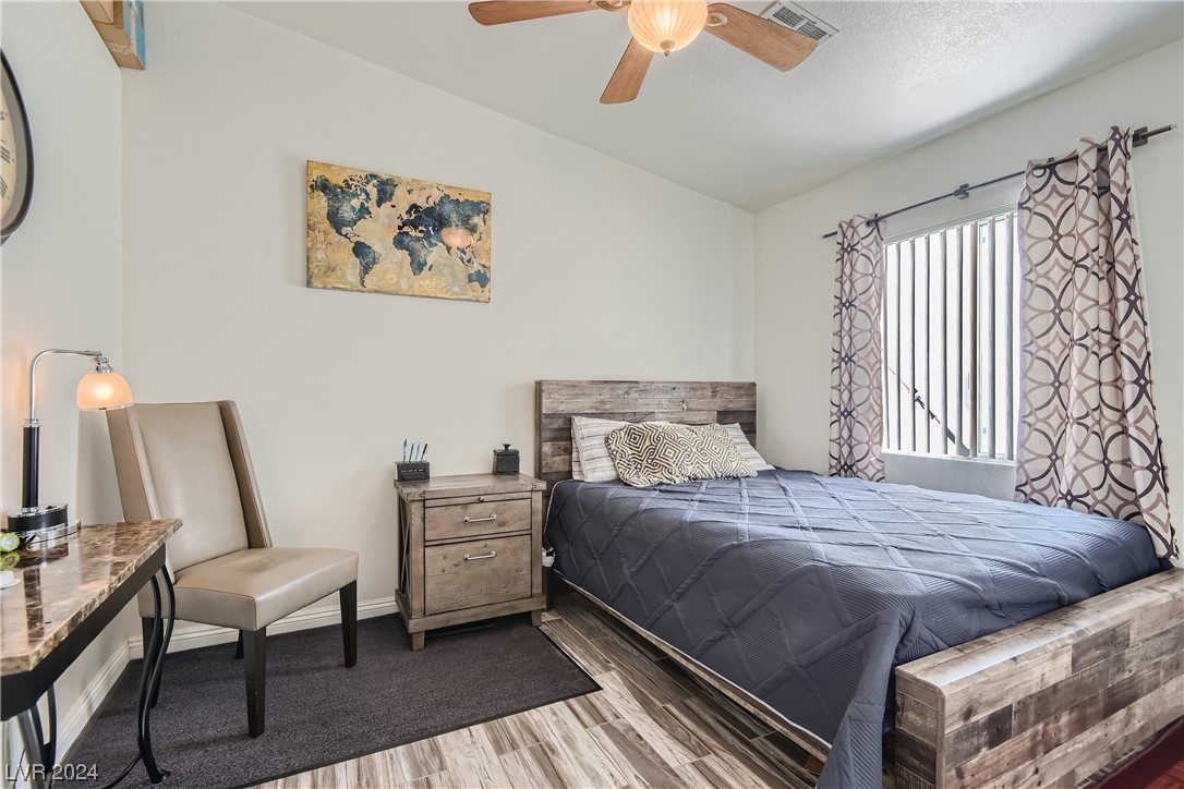 4513 Colonial Canyon Street