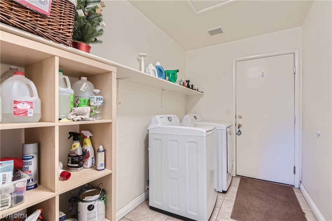 4513 Colonial Canyon Street