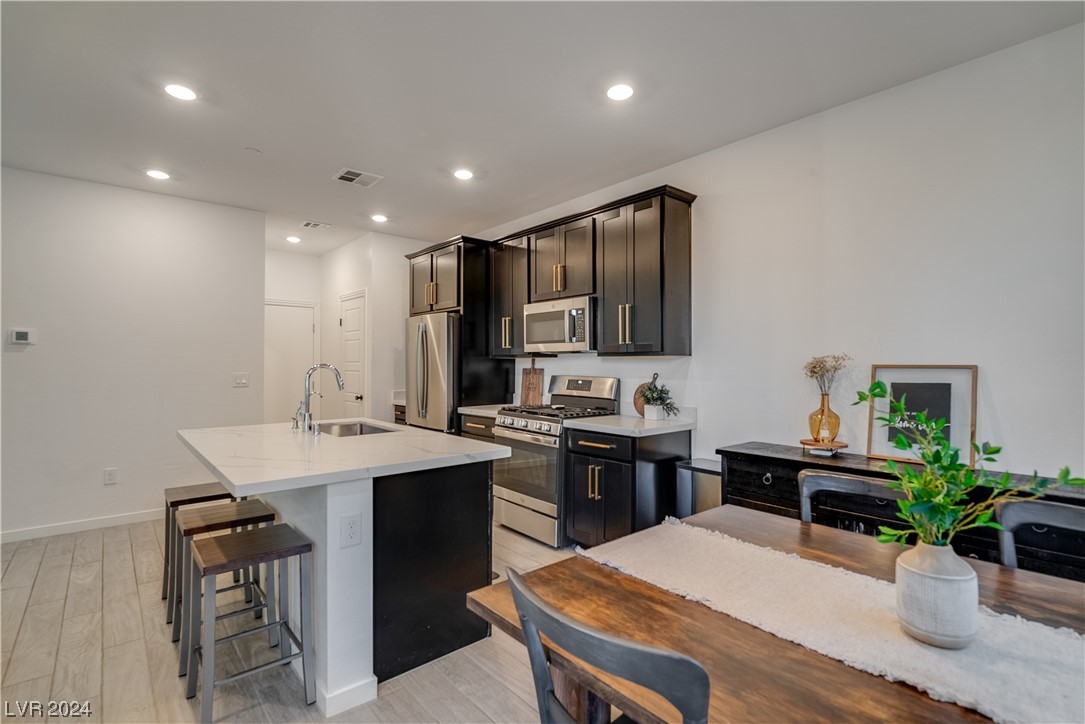 8818 Sasquatch Run Avenue