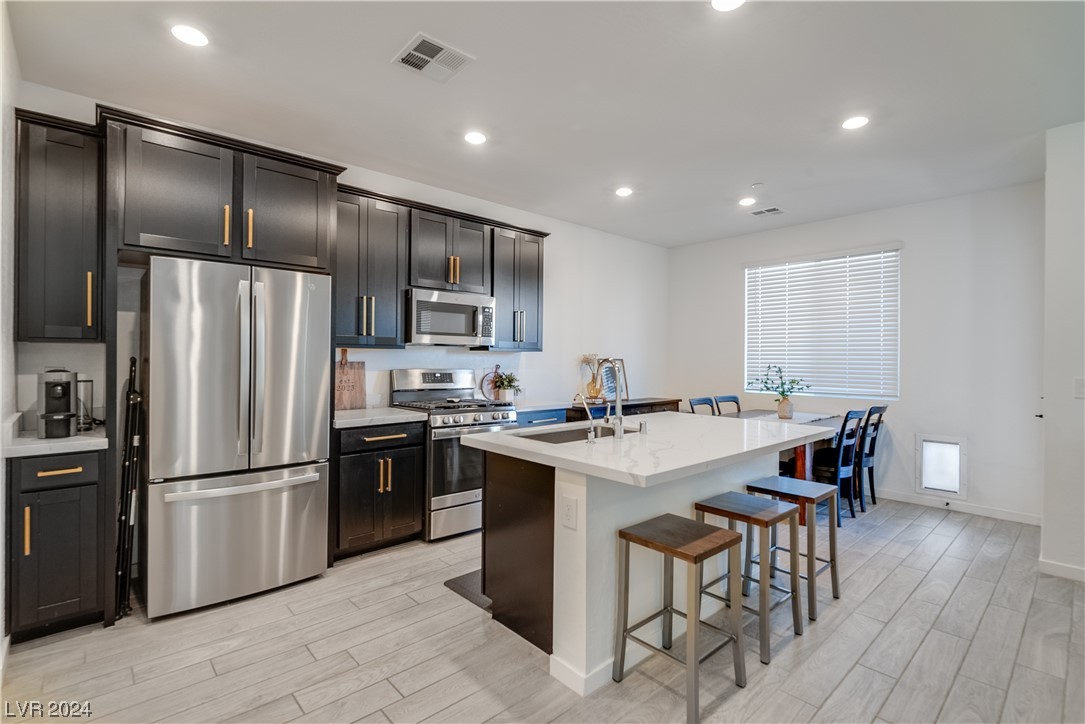 8818 Sasquatch Run Avenue