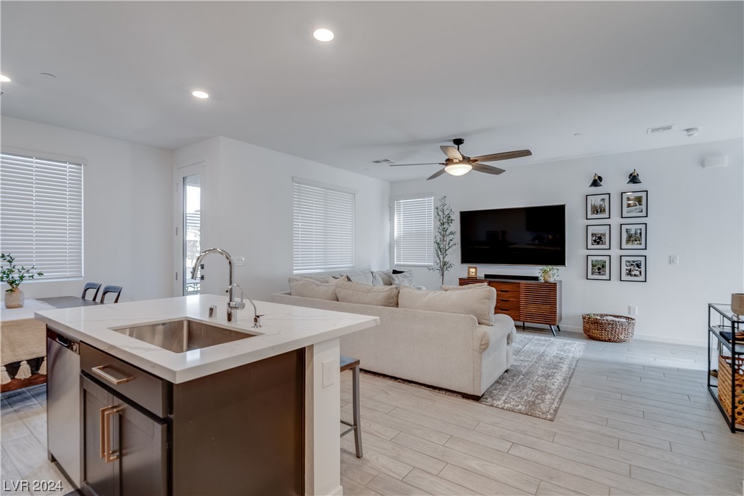 8818 Sasquatch Run Avenue