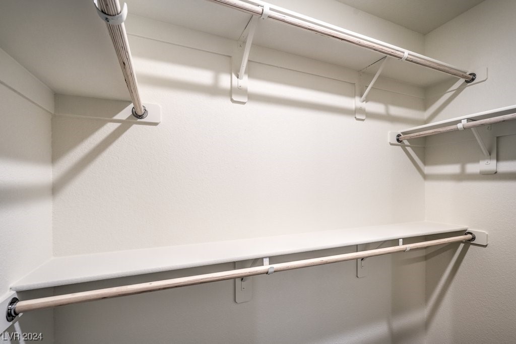 9928 Canary Hills Street