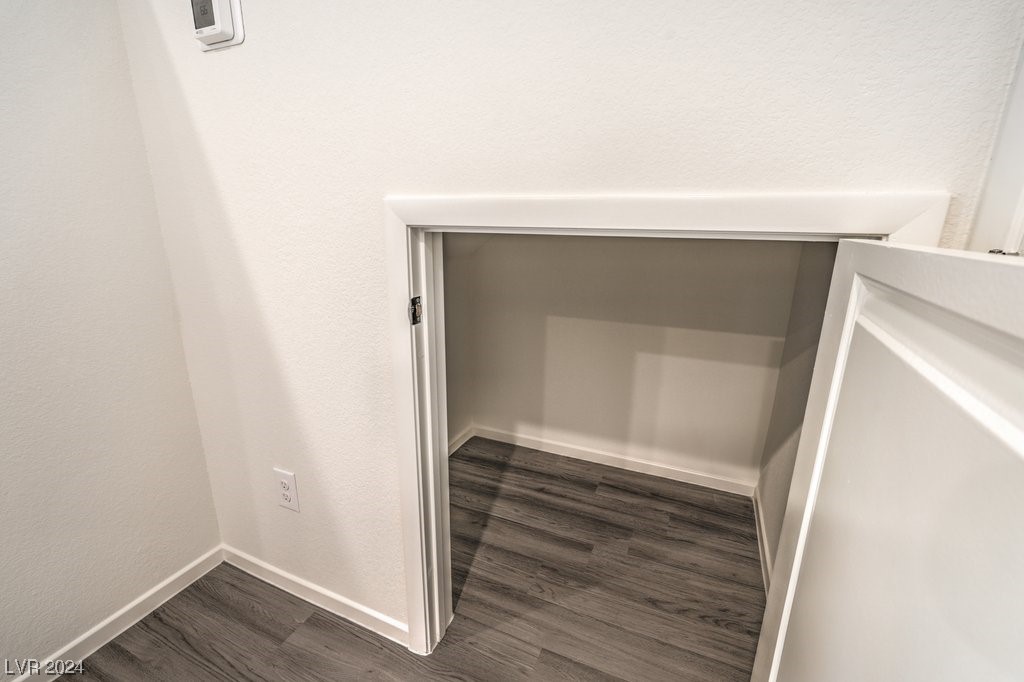 9928 Canary Hills Street