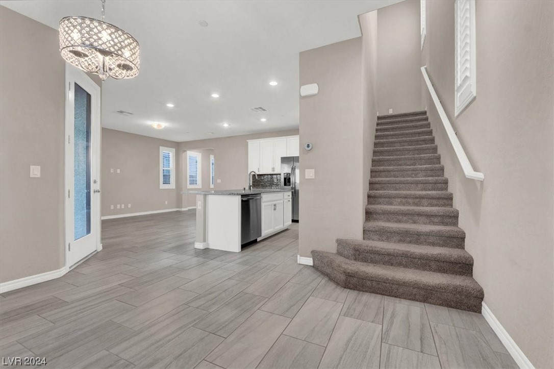 880 Lotus Falls Street