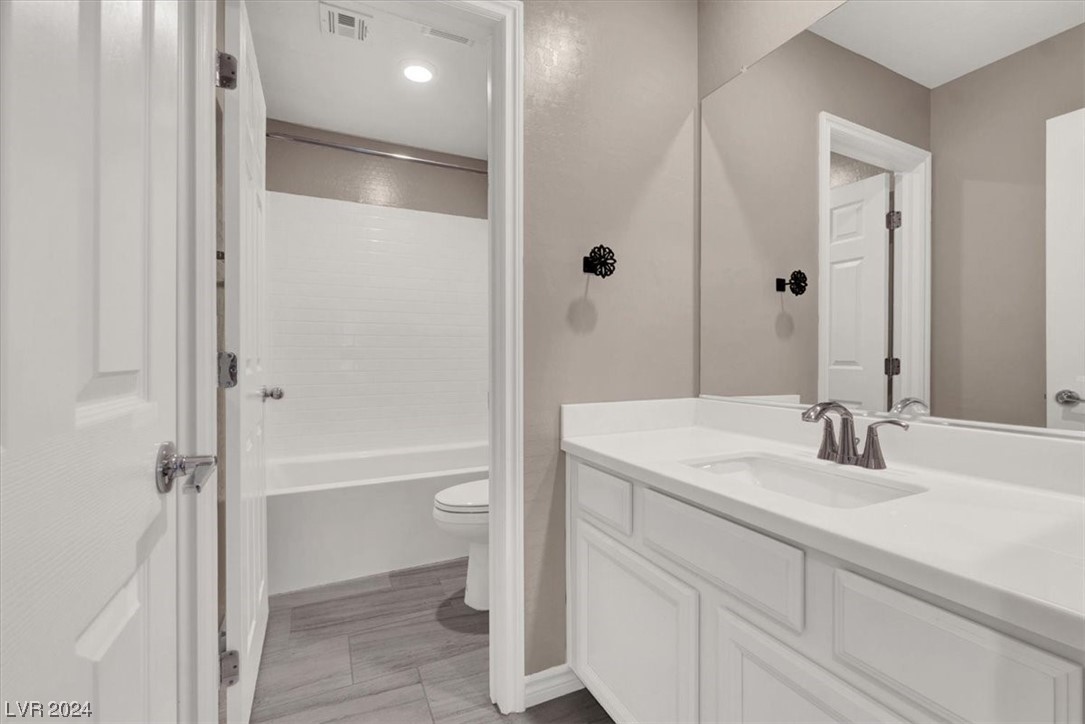 880 Lotus Falls Street