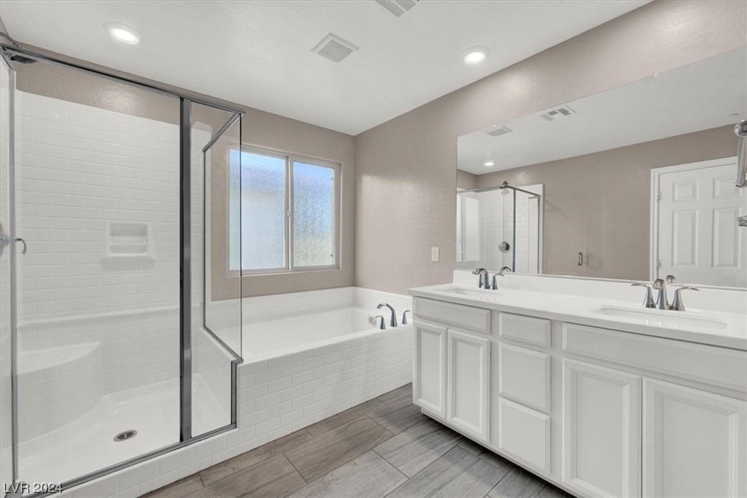 880 Lotus Falls Street