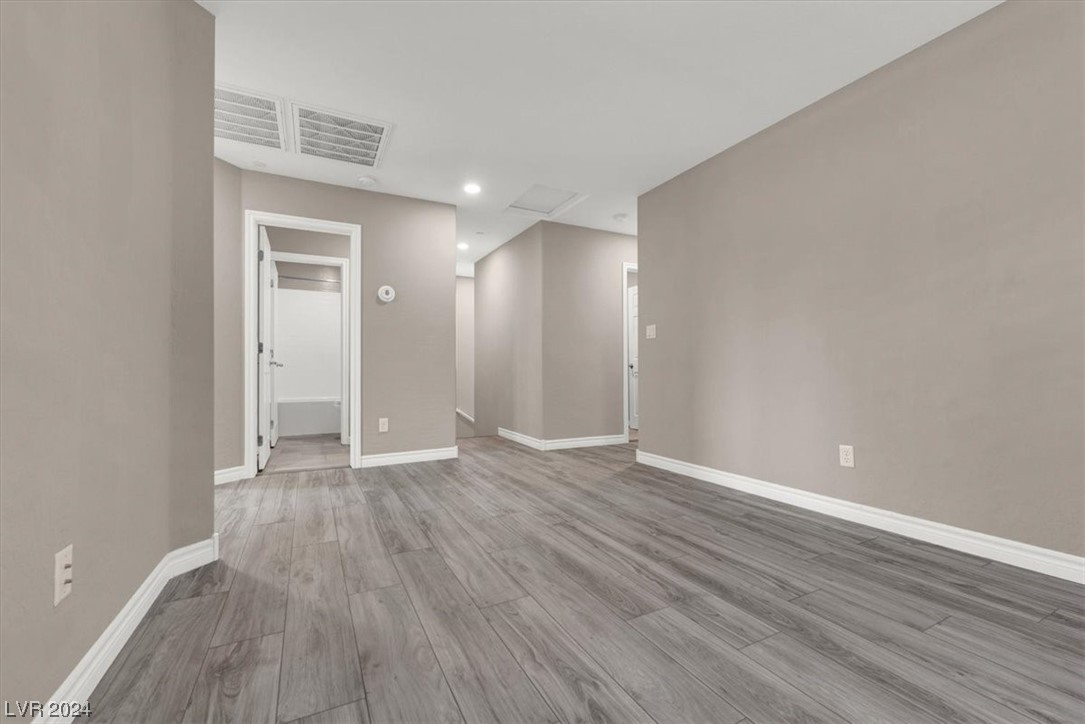 880 Lotus Falls Street