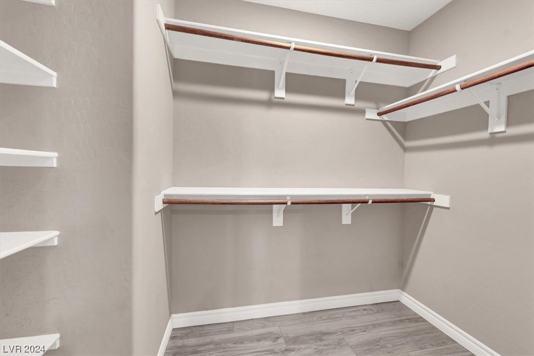 880 Lotus Falls Street