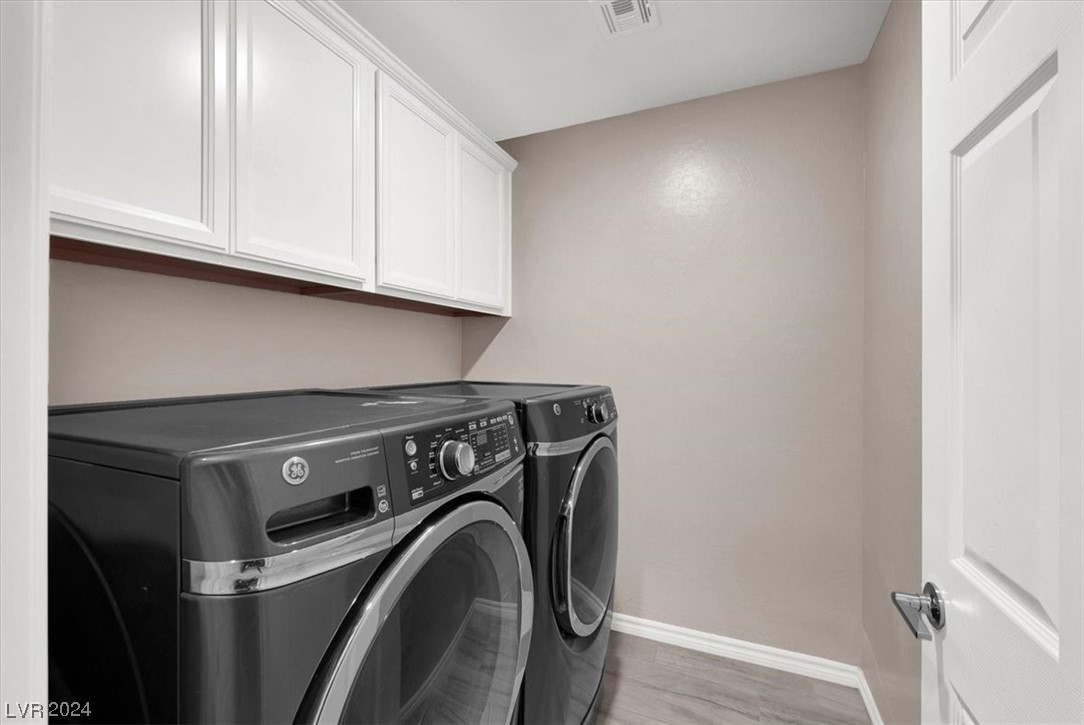 880 Lotus Falls Street