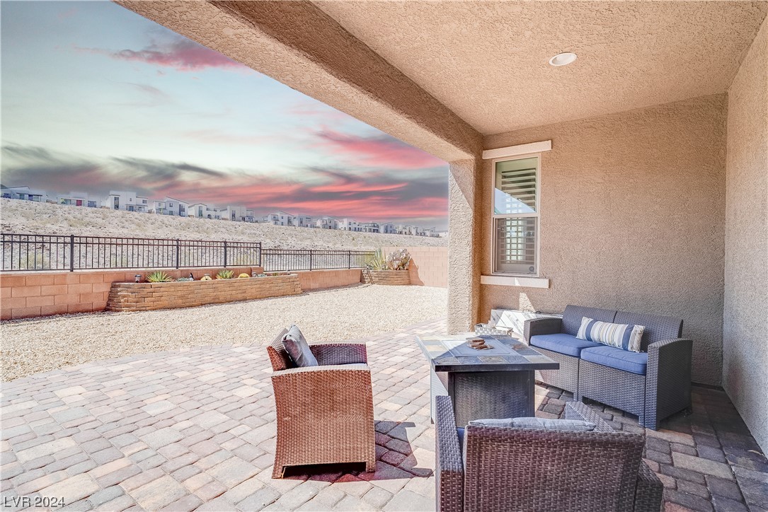 2633 Cooper Gallery Street