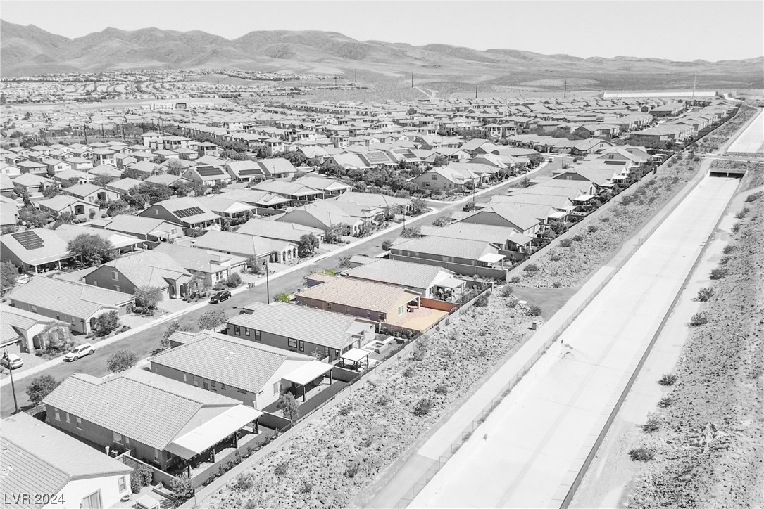 2633 Cooper Gallery Street