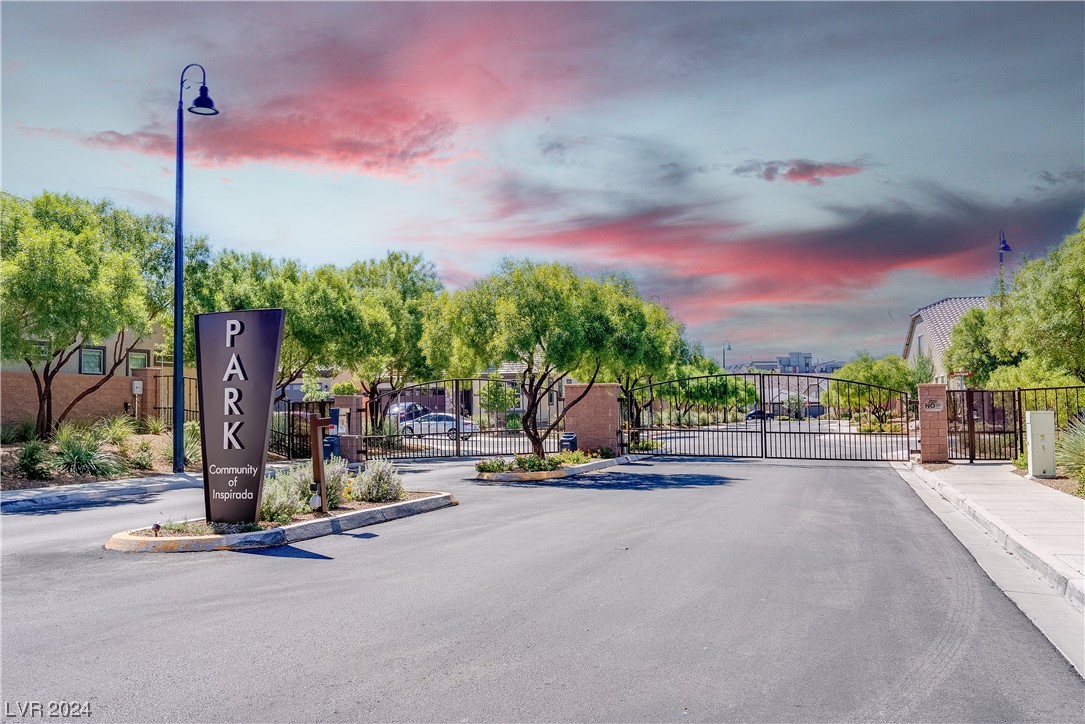 2633 Cooper Gallery Street