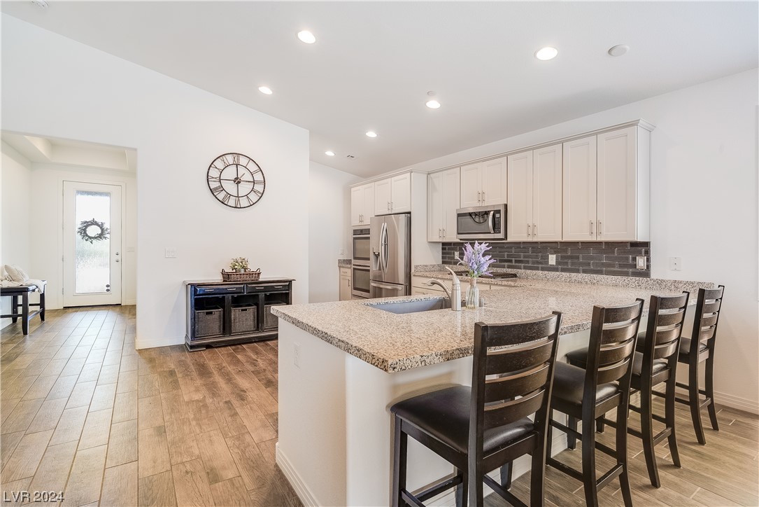 2633 Cooper Gallery Street