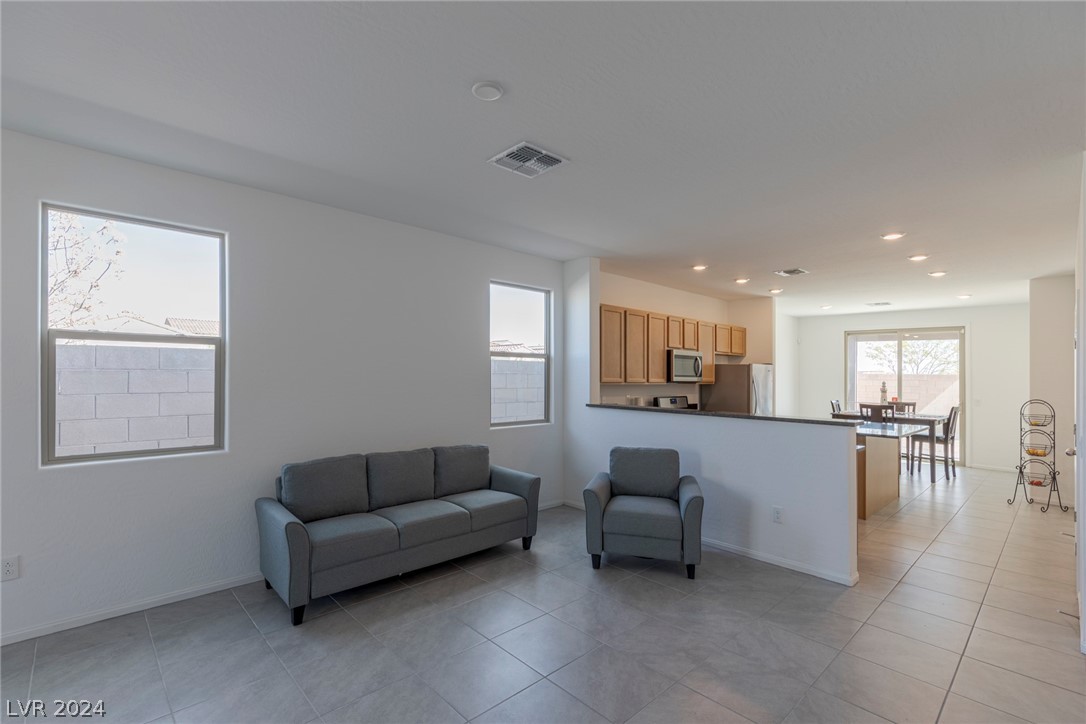 2235 Taylor Ranch Avenue