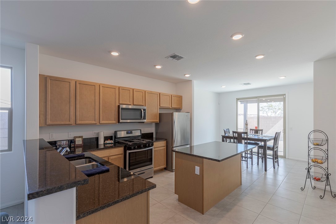 2235 Taylor Ranch Avenue