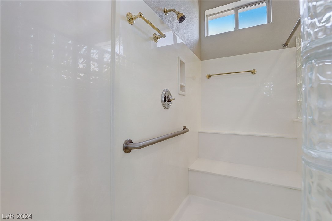 7092 Valley Nails Lane